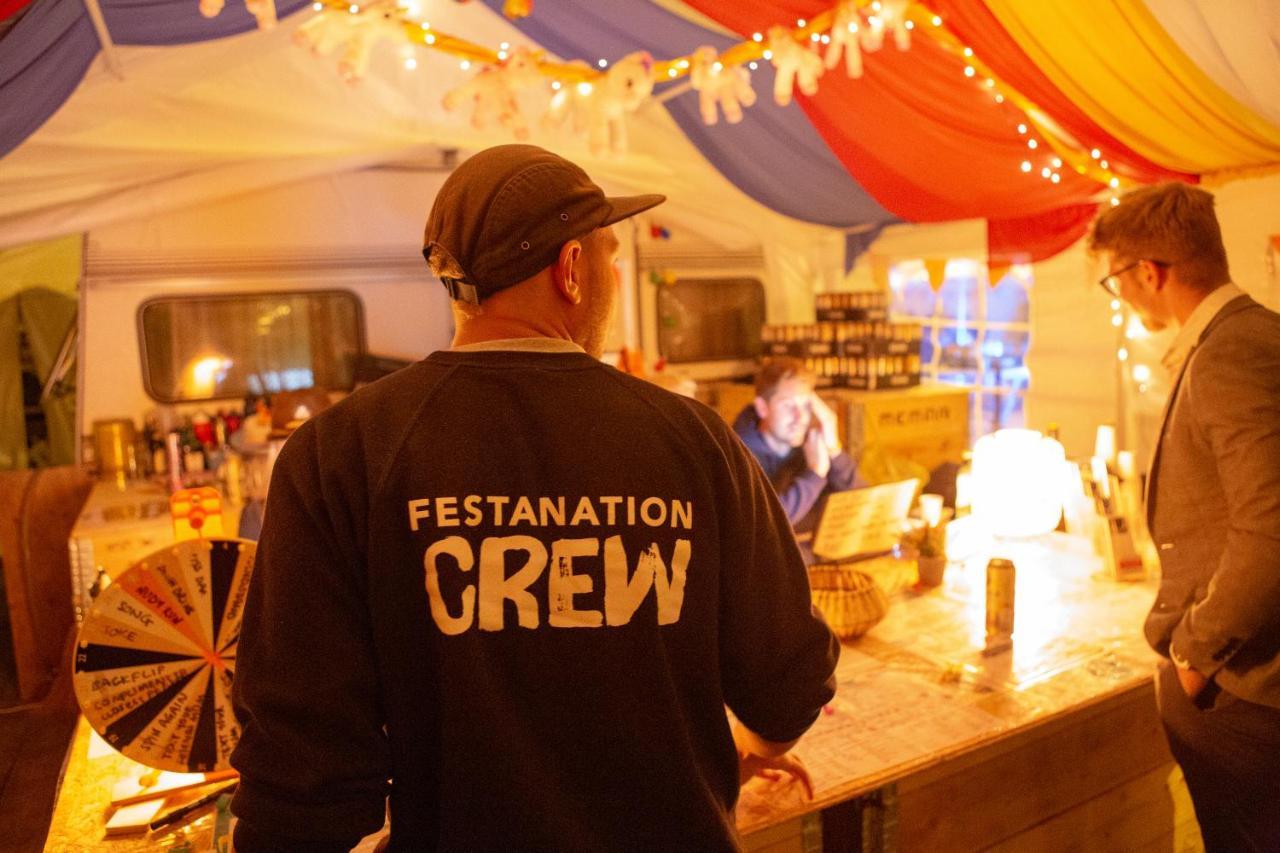 ホテル Festanation Oktoberfest Camp #2 ミュンヘン エクステリア 写真