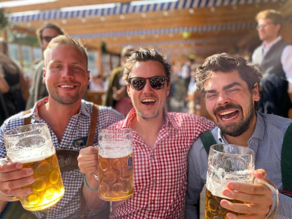 ホテル Festanation Oktoberfest Camp #2 ミュンヘン エクステリア 写真