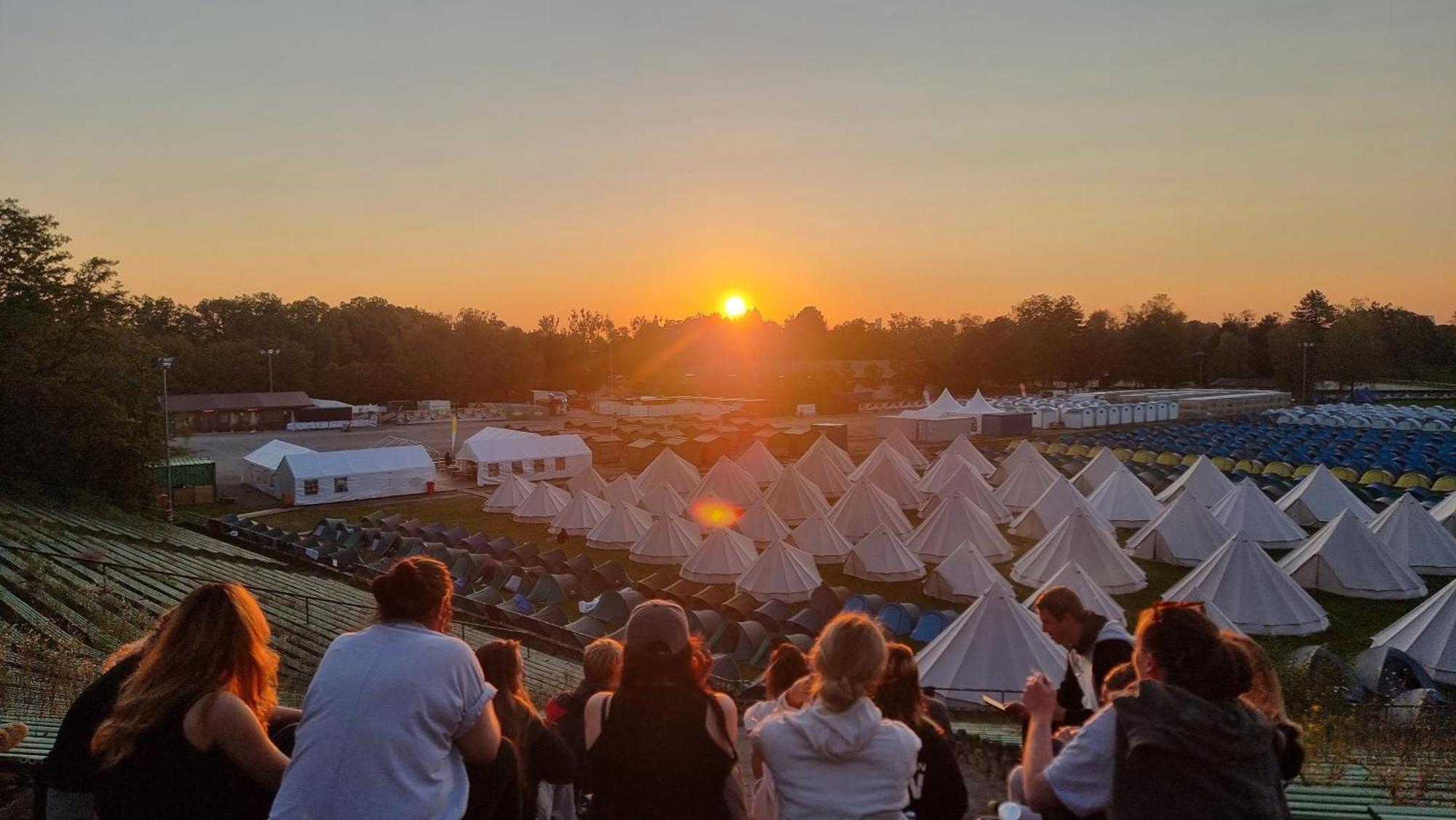 ホテル Festanation Oktoberfest Camp #2 ミュンヘン エクステリア 写真